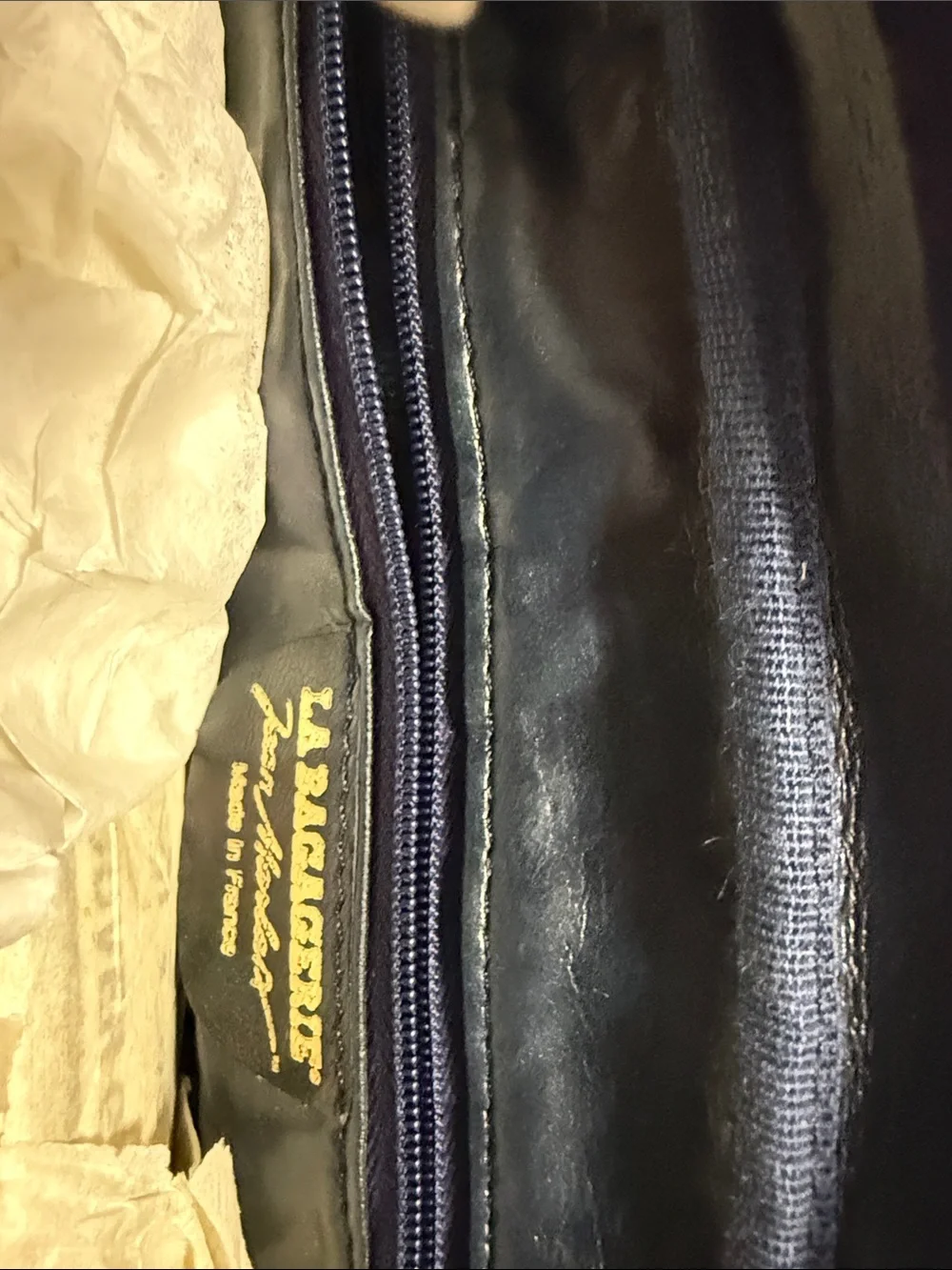 Everyday Black Leather Shoulder Bag - Unbranded